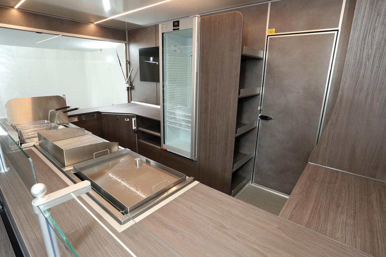 Mobil BORCO HÖHNS - Zelfrijdende verkoopwagen: afbeelding 4 Mobil BORCO HÖHNS - Zelfrijdende verkoopwagen: afbeelding 4