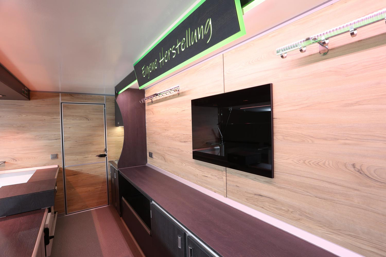 Mobil BORCO HÖHNS - Zelfrijdende verkoopwagen: afbeelding 4 Mobil BORCO HÖHNS - Zelfrijdende verkoopwagen: afbeelding 4