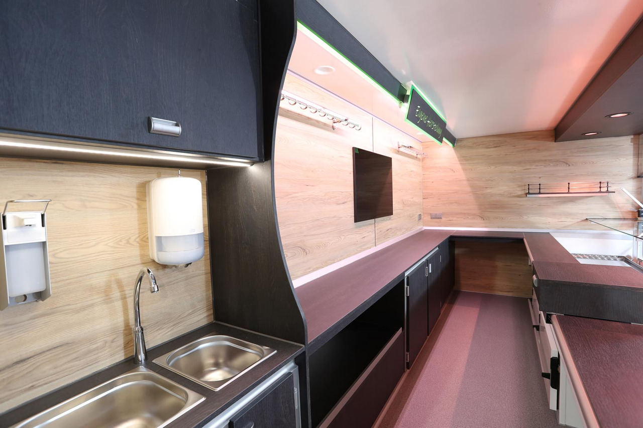 Mobil BORCO HÖHNS - Zelfrijdende verkoopwagen: afbeelding 3 Mobil BORCO HÖHNS - Zelfrijdende verkoopwagen: afbeelding 3