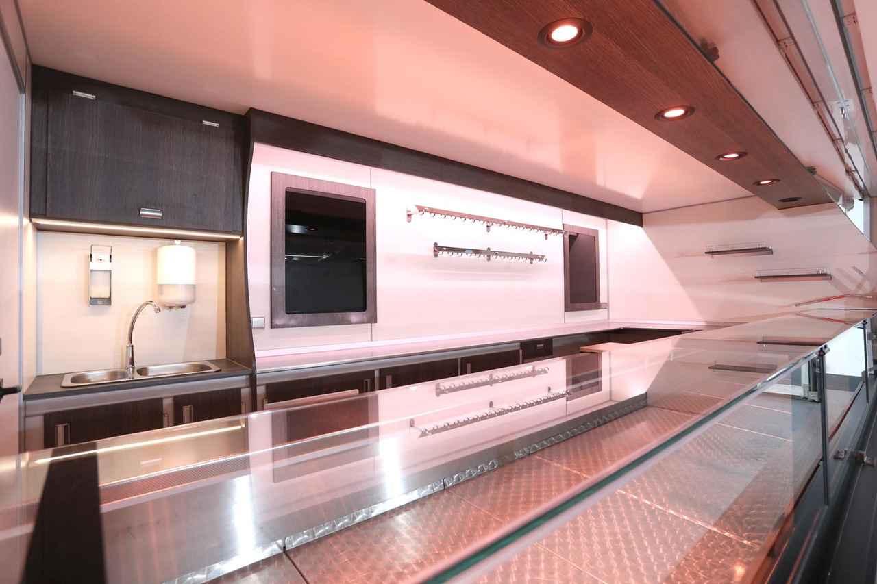 Wochenmarktmobil BORCO HÖHNS - Zelfrijdende verkoopwagen: afbeelding 5 Wochenmarktmobil BORCO HÖHNS - Zelfrijdende verkoopwagen: afbeelding 5