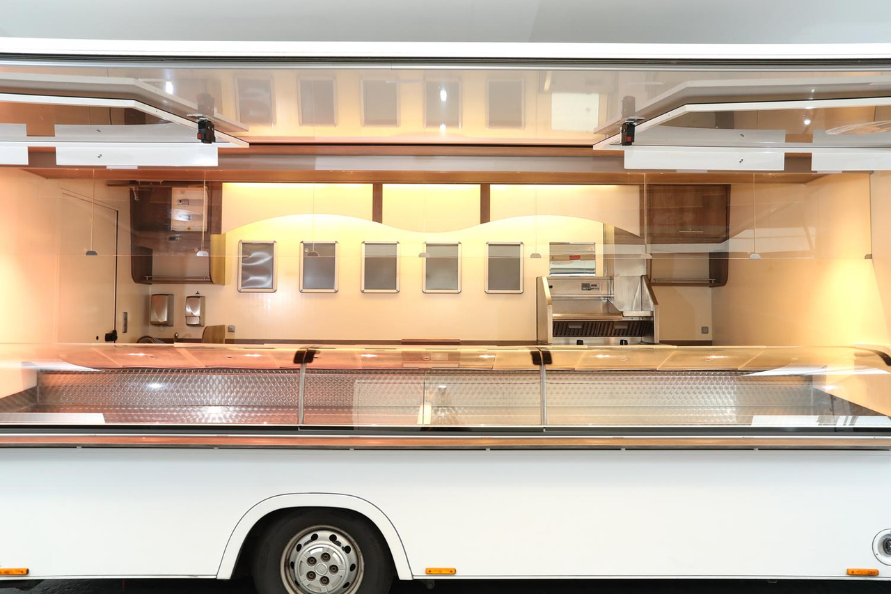 Wochenmarktmobil Seico - Zelfrijdende verkoopwagen: afbeelding 2 Wochenmarktmobil Seico - Zelfrijdende verkoopwagen: afbeelding 2