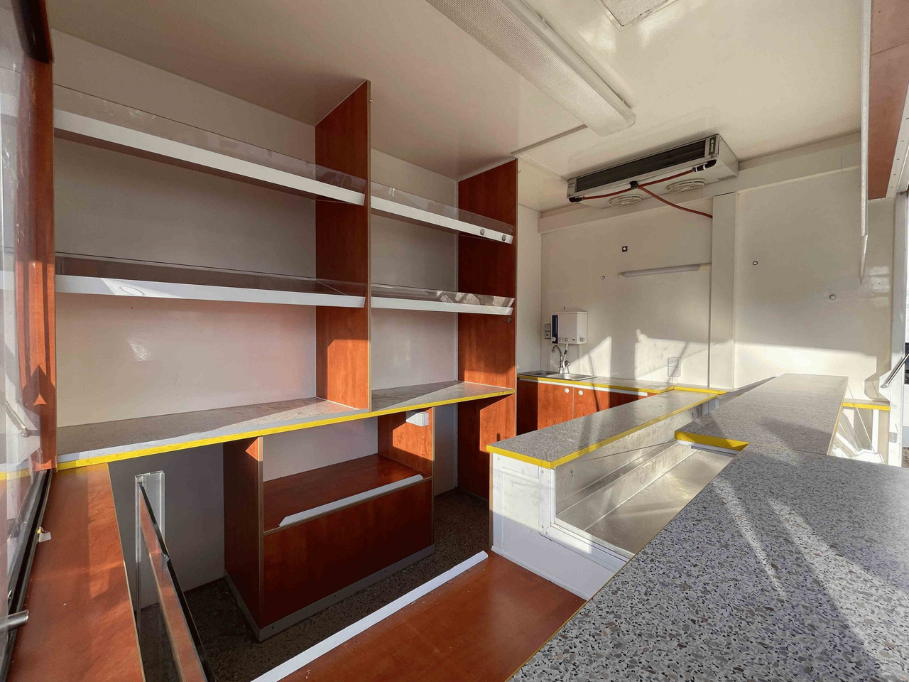 Zelfrijdende verkoopwagen Wochenmarktmobil Vemus: afbeelding 7