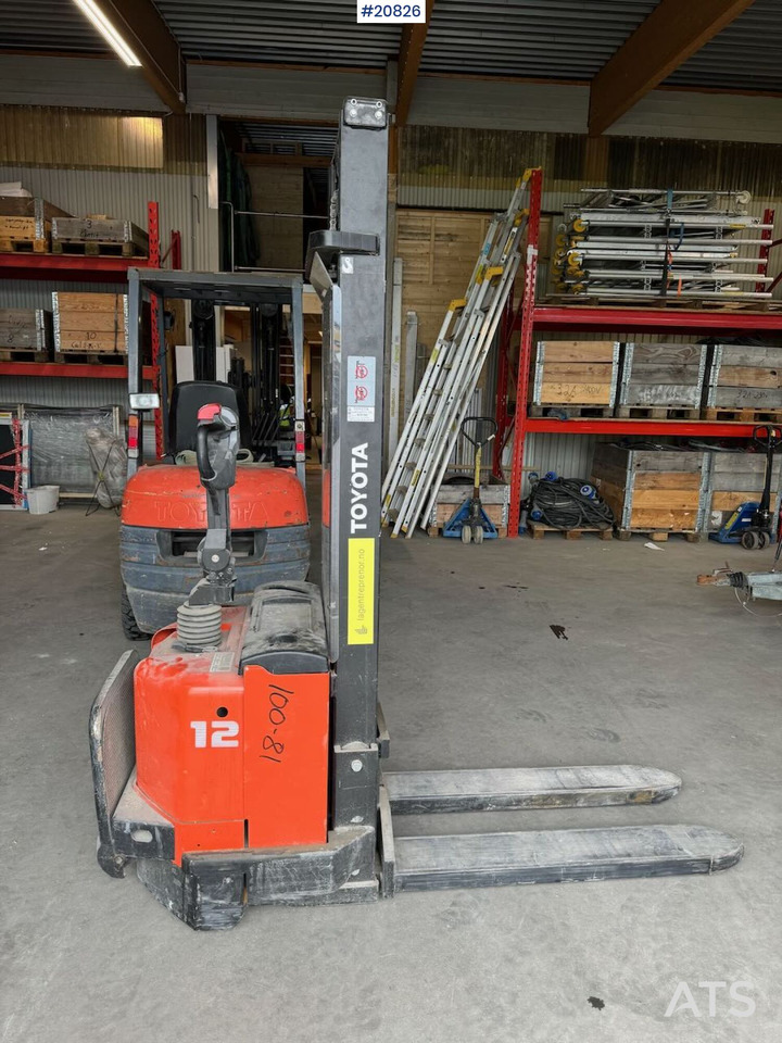 Toyota 7SM12 - Andere machine: afbeelding 1 Toyota 7SM12 - Andere machine: afbeelding 1