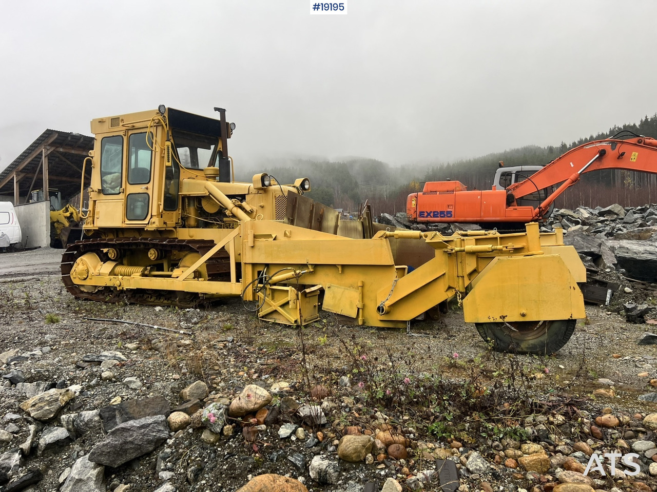 Caterpillar D5B - Bulldozer: afbeelding 4 Caterpillar D5B - Bulldozer: afbeelding 4