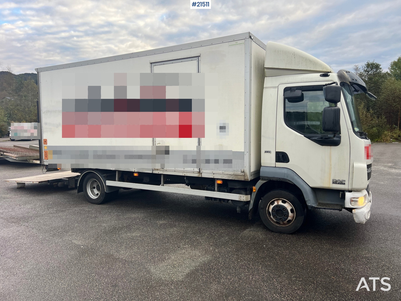 DAF FA 4x2 Skapbil m/ Lift Rep.Objekt - Bakwagen: afbeelding 1 DAF FA 4x2 Skapbil m/ Lift Rep.Objekt - Bakwagen: afbeelding 1