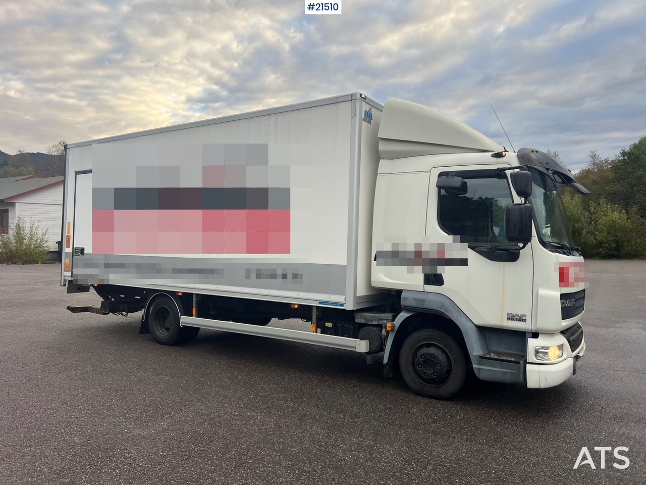 DAF LF 45 4x2 Skapbil m/ lift Rep.Objekt - Bakwagen: afbeelding 2 DAF LF 45 4x2 Skapbil m/ lift Rep.Objekt - Bakwagen: afbeelding 2