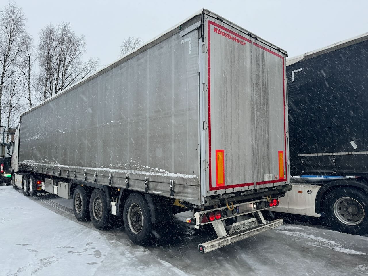 Kaessbohrer Gardinsemi - Schuifzeiloplegger: afbeelding 2 Kaessbohrer Gardinsemi - Schuifzeiloplegger: afbeelding 2