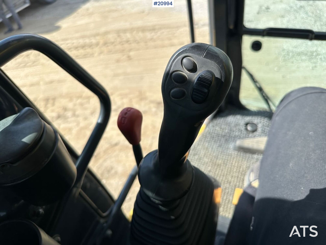 Rupsgraafmachine Komatsu PC228USLC-10: afbeelding 39 Rupsgraafmachine Komatsu PC228USLC-10: afbeelding 39