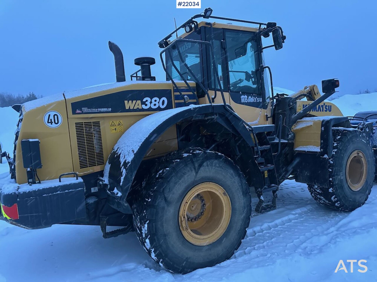 Komatsu WA380-7 hjullaster m/ skuffe, vekt, sommer- og vinterdekk. SE VIDEO - Wiellader: afbeelding 3 Komatsu WA380-7 hjullaster m/ skuffe, vekt, sommer- og vinterdekk. SE VIDEO - Wiellader: afbeelding 3