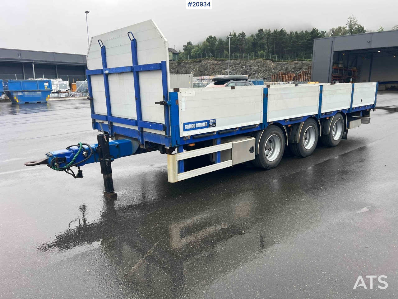 Konar 3 akslet plankjerre - Open/ Plateau aanhangwagen: afbeelding 1 Konar 3 akslet plankjerre - Open/ Plateau aanhangwagen: afbeelding 1