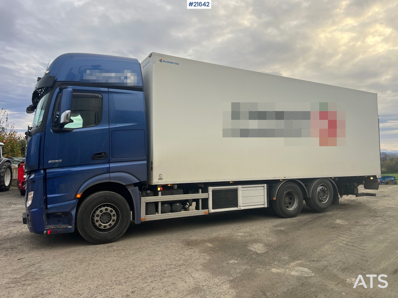 Mercedes-Benz Actrox 6x2 skapbil m/ kjøl/frys aggregat - Bakwagen: afbeelding 1 Mercedes-Benz Actrox 6x2 skapbil m/ kjøl/frys aggregat - Bakwagen: afbeelding 1