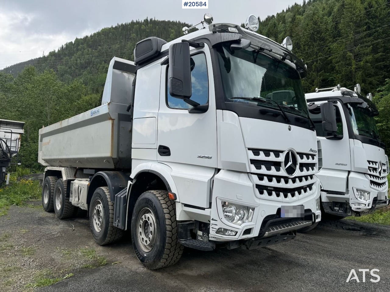 Mercedes Mercedes Arocs 3258 8x4 Tippbil – Lav kilometer! - Kipper vrachtwagen: afbeelding 2 Mercedes Mercedes Arocs 3258 8x4 Tippbil – Lav kilometer! - Kipper vrachtwagen: afbeelding 2