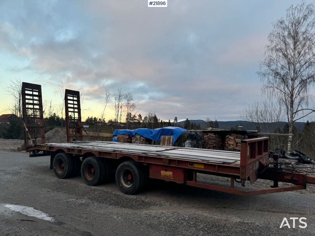 NC BT-24 3-akslet maskinkjerre - Dieplader aanhangwagen: afbeelding 3 NC BT-24 3-akslet maskinkjerre - Dieplader aanhangwagen: afbeelding 3