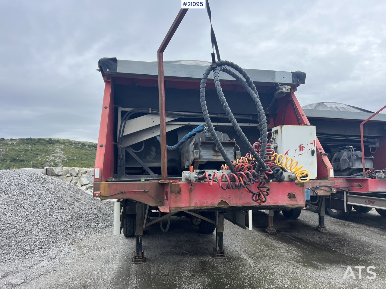 Fliegl Fahrzeugbau ass 3725 Asfaltsemi m/ Push off system og El.kapell - Oplegger, Asfaltmachine: afbeelding 4 Fliegl Fahrzeugbau ass 3725 Asfaltsemi m/ Push off system og El.kapell - Oplegger, Asfaltmachine: afbeelding 4