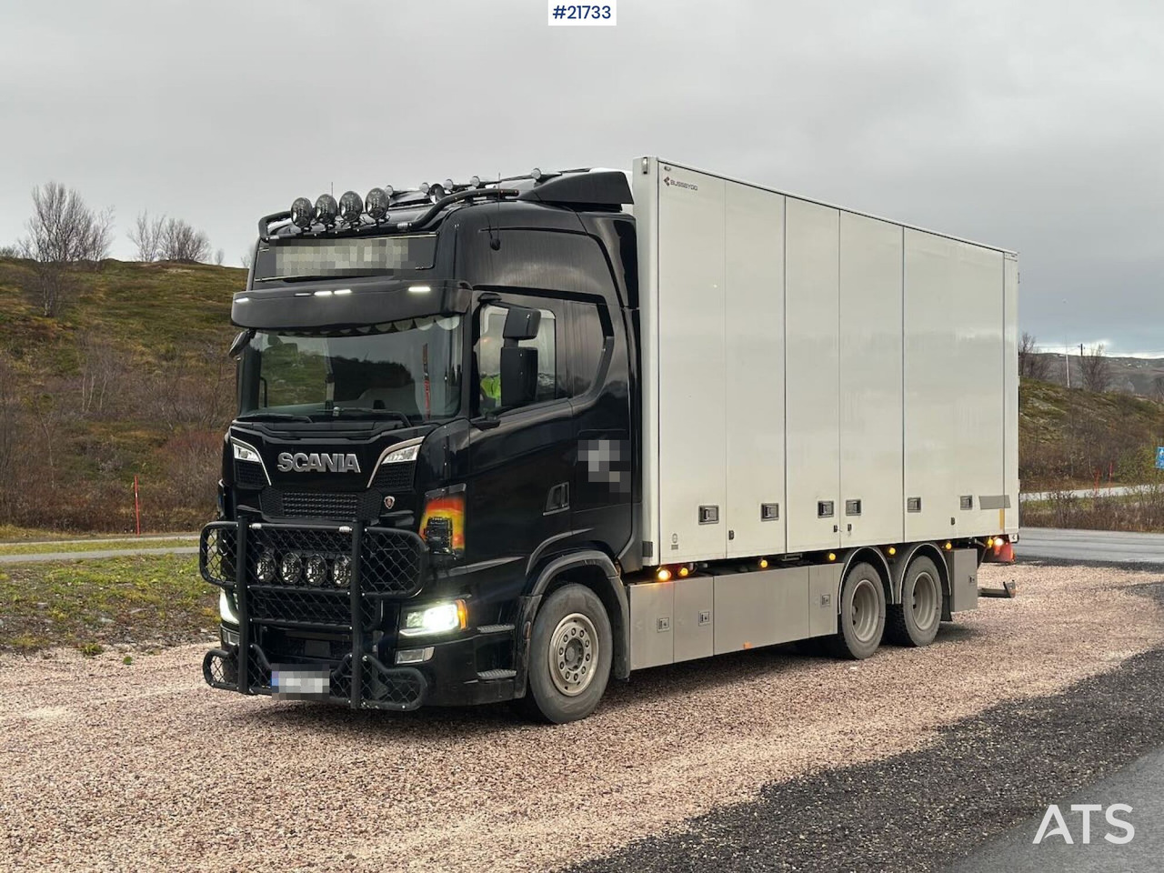 Scania S580 6x4 skapbil m/ kjøl, frys og varme og 2 sett dekk. SE VIDEO - Bakwagen: afbeelding 1 Scania S580 6x4 skapbil m/ kjøl, frys og varme og 2 sett dekk. SE VIDEO - Bakwagen: afbeelding 1