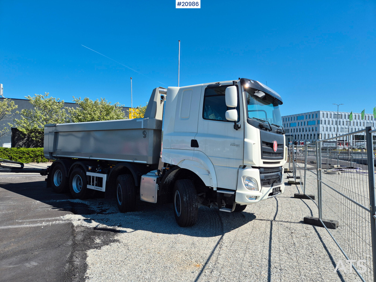 Tatra 8P6R43 - Kipper vrachtwagen: afbeelding 3 Tatra 8P6R43 - Kipper vrachtwagen: afbeelding 3