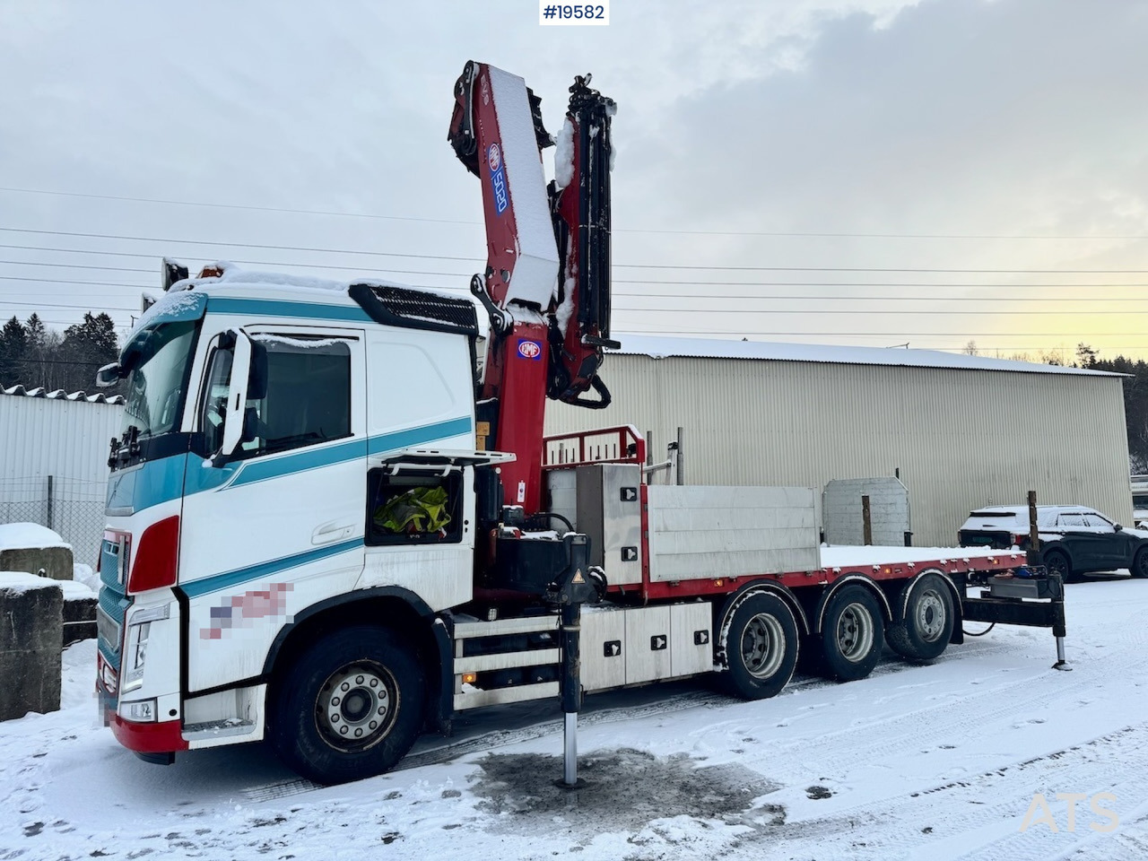 Volvo 2019 Volvo FH540 8x4 Tridem Kranbil m/ 50 t/m HMF kran m/ Jibb. Lite km og krantimer! - Kraanwagen: afbeelding 2 Volvo 2019 Volvo FH540 8x4 Tridem Kranbil m/ 50 t/m HMF kran m/ Jibb. Lite km og krantimer! - Kraanwagen: afbeelding 2