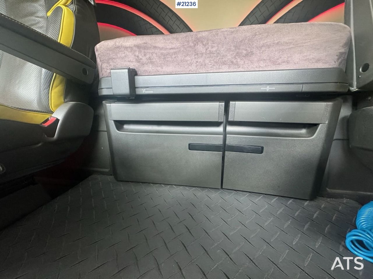 Haakarmsysteem vrachtwagen Volvo FH16: afbeelding 34 Haakarmsysteem vrachtwagen Volvo FH16: afbeelding 34