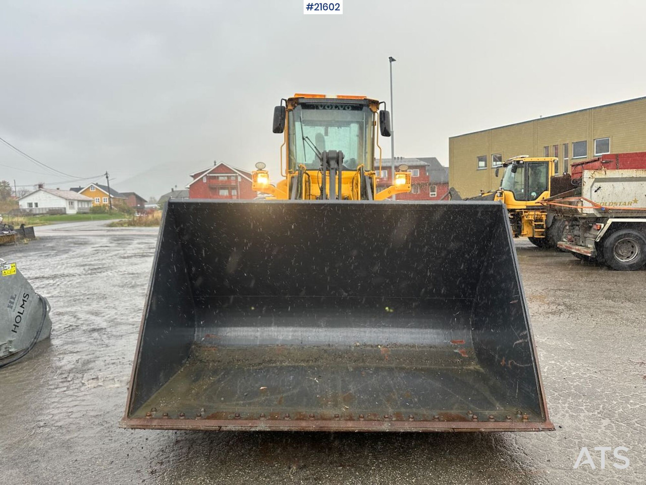 Volvo L90E hjullaster m/ 3. og 4. funksjon, skuffe, 2 sett dekk og multifaster. Nettopp påkostet 100.000kr - Wiellader: afbeelding 4 Volvo L90E hjullaster m/ 3. og 4. funksjon, skuffe, 2 sett dekk og multifaster. Nettopp påkostet 100.000kr - Wiellader: afbeelding 4