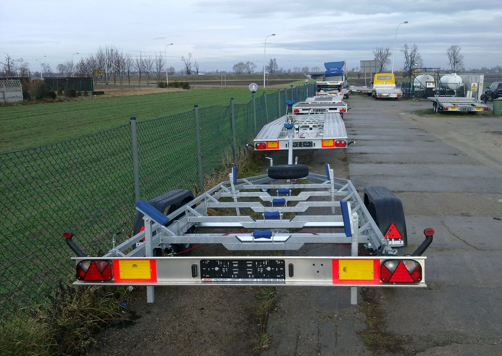 Boro PRZYCZEPA POD ŁÓDŹ! 7,30M! - Boottrailer: afbeelding 3 Boro PRZYCZEPA POD ŁÓDŹ! 7,30M! - Boottrailer: afbeelding 3