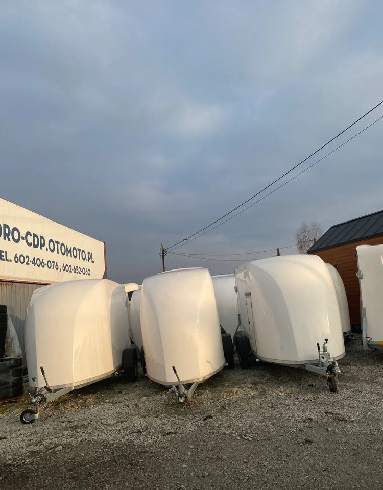 Niewiadów Furgon Niewiadów F1334 z trapem wjazdowym - Aanhangwagen auto: afbeelding 3 Niewiadów Furgon Niewiadów F1334 z trapem wjazdowym - Aanhangwagen auto: afbeelding 3