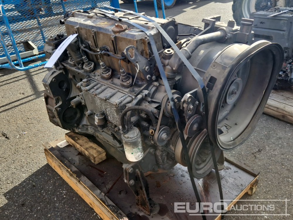 Deutz 4 Cylinder Turbo Diesel Engine - Motor: afbeelding 2 Deutz 4 Cylinder Turbo Diesel Engine - Motor: afbeelding 2