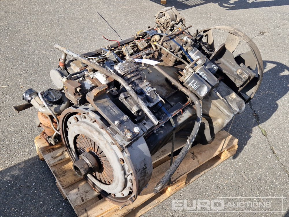 Deutz 6 Cylinder Turbo Diesel Engine - Motor: afbeelding 1 Deutz 6 Cylinder Turbo Diesel Engine - Motor: afbeelding 1