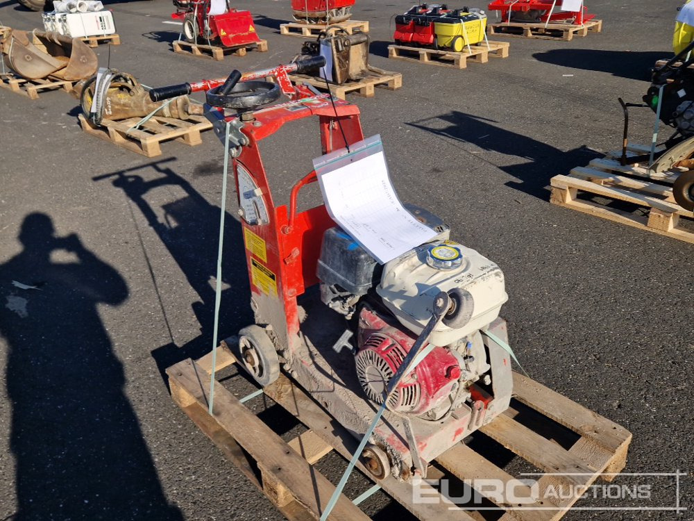 Husqvarna FS400LV - Asfaltmachine: afbeelding 4 Husqvarna FS400LV - Asfaltmachine: afbeelding 4
