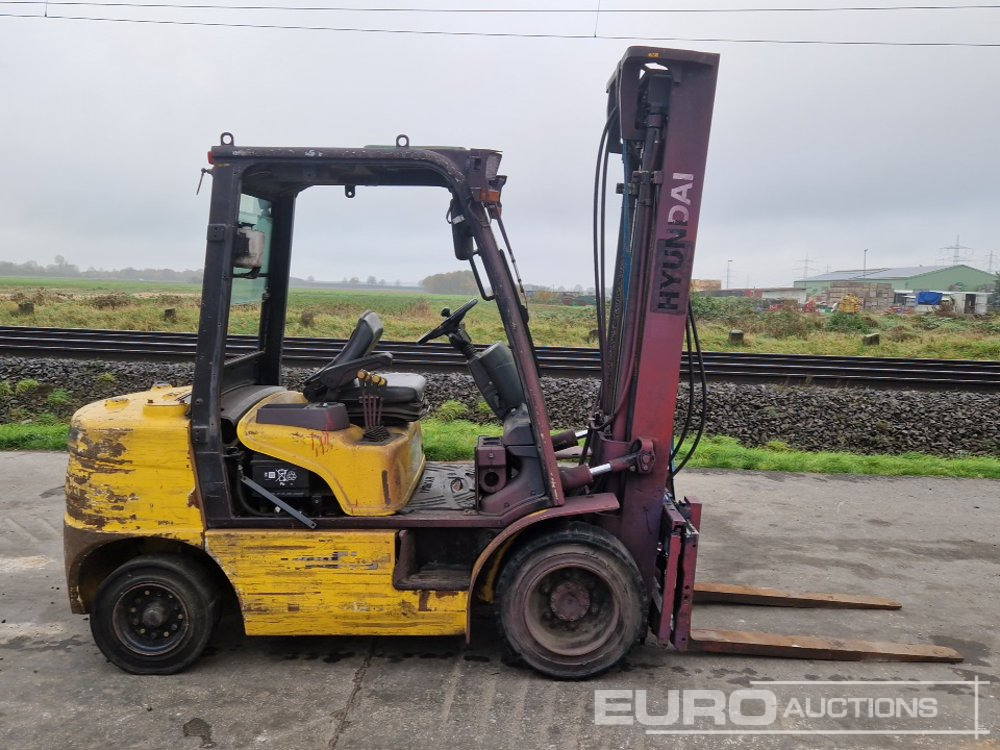 Hyundai Diesel Forklift, 2 Stage Mast, Forks - Diesel heftruck: afbeelding 5 Hyundai Diesel Forklift, 2 Stage Mast, Forks - Diesel heftruck: afbeelding 5