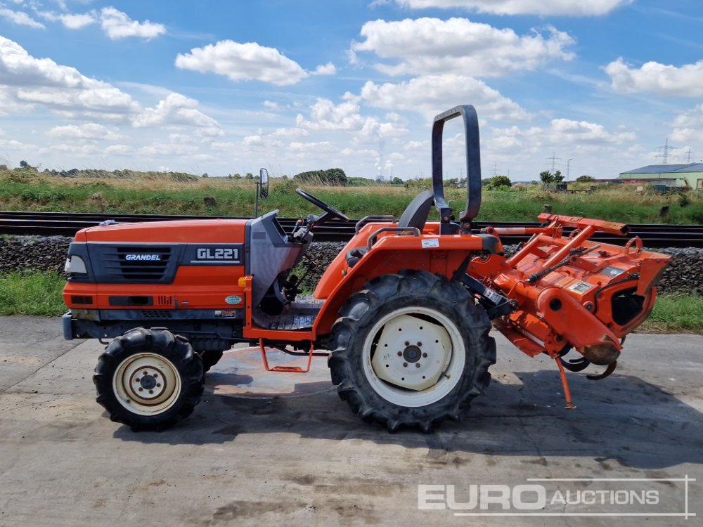Kubota GL221 - Mini tractor: afbeelding 2 Kubota GL221 - Mini tractor: afbeelding 2