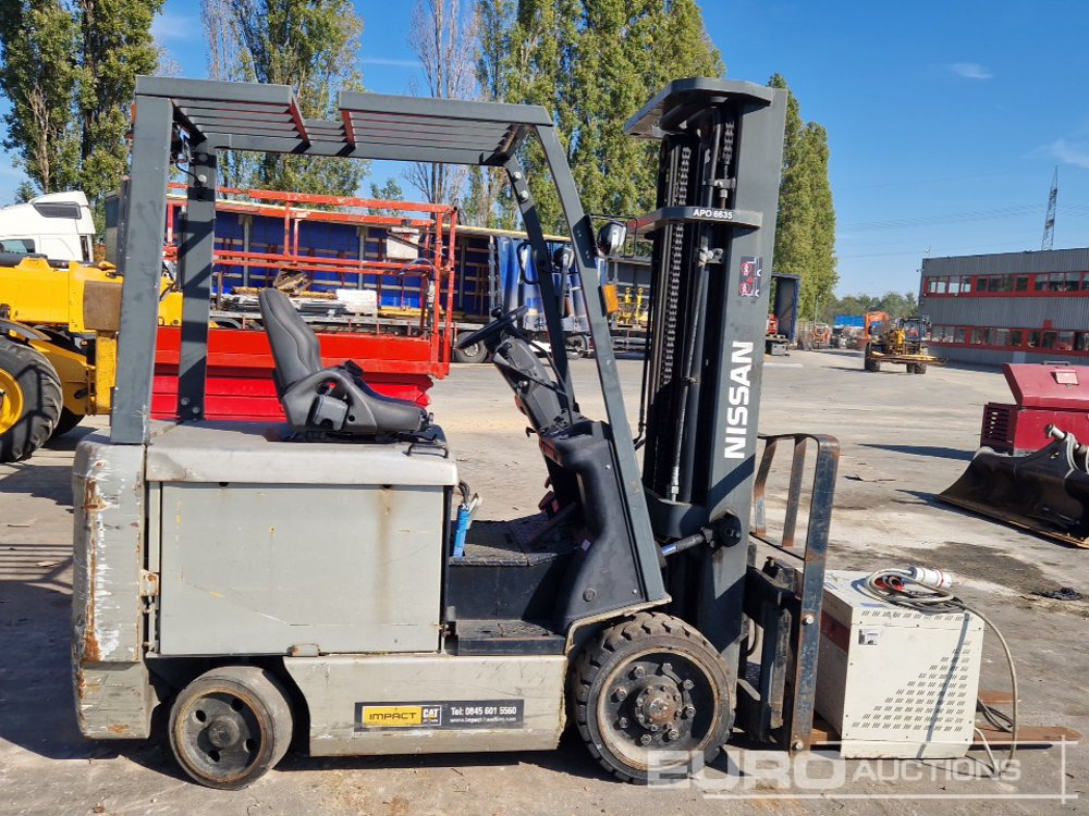 Nissan Electric Forklift 3 Stage Mast, Free Lift Mast, Side Shift, Forks, Charger - Heftruck: afbeelding 5 Nissan Electric Forklift 3 Stage Mast, Free Lift Mast, Side Shift, Forks, Charger - Heftruck: afbeelding 5