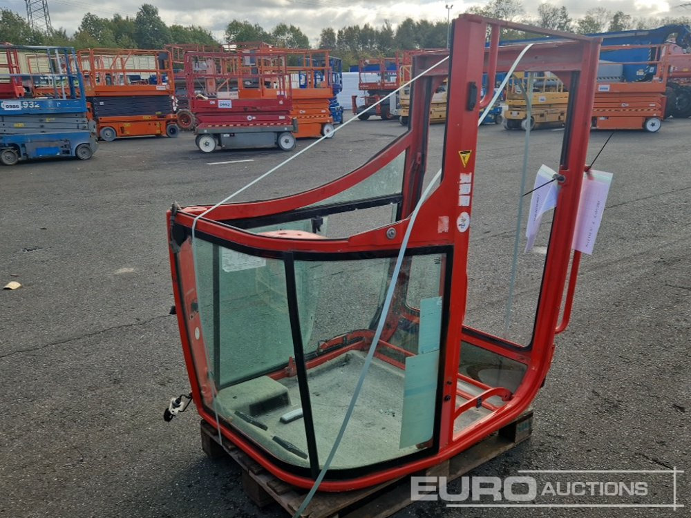 Cabin to suit Volvo ECR50D - Onderdelen voor Graafmachine: afbeelding 1 Cabin to suit Volvo ECR50D - Onderdelen voor Graafmachine: afbeelding 1
