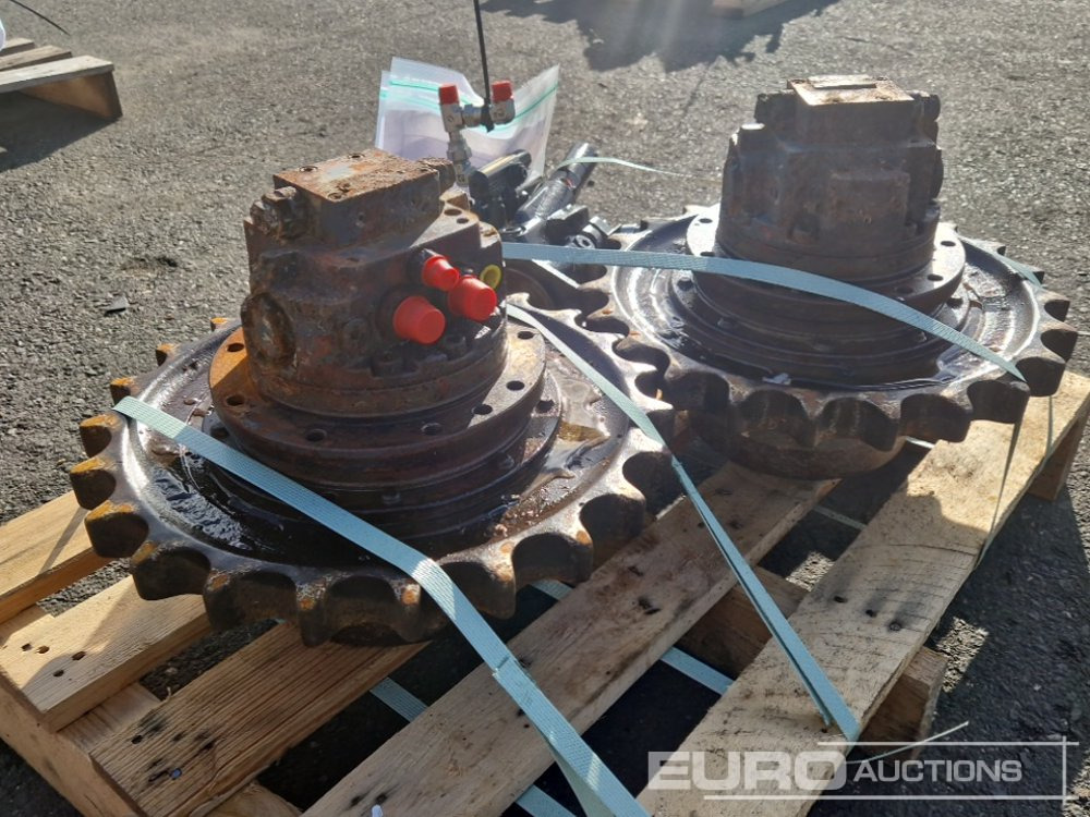 Final Drive (2 of) + Hydraulic Pump to suit Volvo ECR25D - Onderdelen voor Graafmachine: afbeelding 2 Final Drive (2 of) + Hydraulic Pump to suit Volvo ECR25D - Onderdelen voor Graafmachine: afbeelding 2