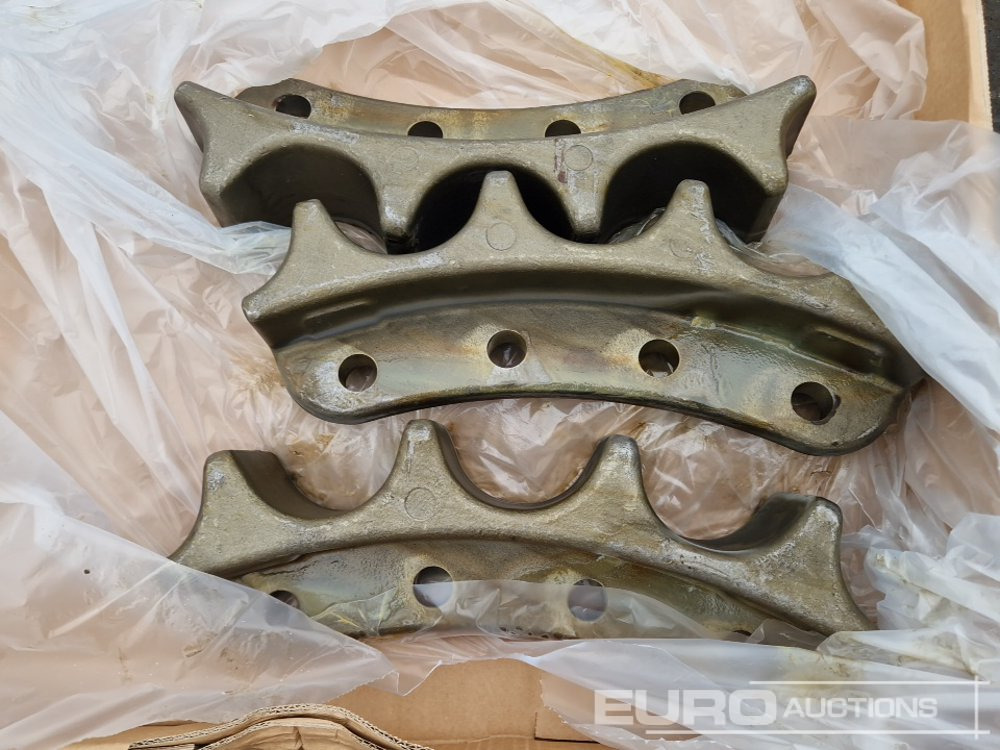 Steel Tracks Segements to suut CAT (Part No 102-6683) - Onderdelen voor Graafmachine: afbeelding 1 Steel Tracks Segements to suut CAT (Part No 102-6683) - Onderdelen voor Graafmachine: afbeelding 1