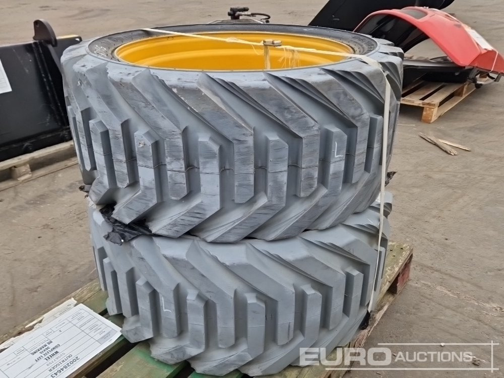 Outrigger 36x15 Non Marking Manlift Tyres on Rims to suit Manitou 160/180ATJ (2 of) - Band: afbeelding 1 Outrigger 36x15 Non Marking Manlift Tyres on Rims to suit Manitou 160/180ATJ (2 of) - Band: afbeelding 1