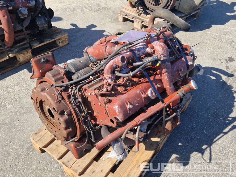 Renault 6 Cylinder Diesel 798 Engine - Motor: afbeelding 2 Renault 6 Cylinder Diesel 798 Engine - Motor: afbeelding 2