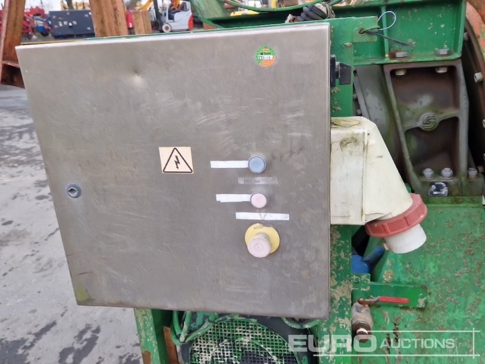 Betonmolen Truck Mounted Cement Mixer: afbeelding 15 Betonmolen Truck Mounted Cement Mixer: afbeelding 15