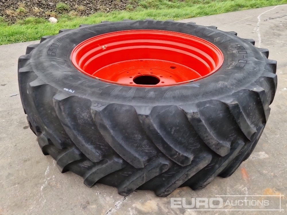Unused Claas 650/65R42 Mitas Tyre, Arion Rim, 650/65R42 Mitas Tyres on Claas Arion Rim - Band: afbeelding 1 Unused Claas 650/65R42 Mitas Tyre, Arion Rim, 650/65R42 Mitas Tyres on Claas Arion Rim - Band: afbeelding 1