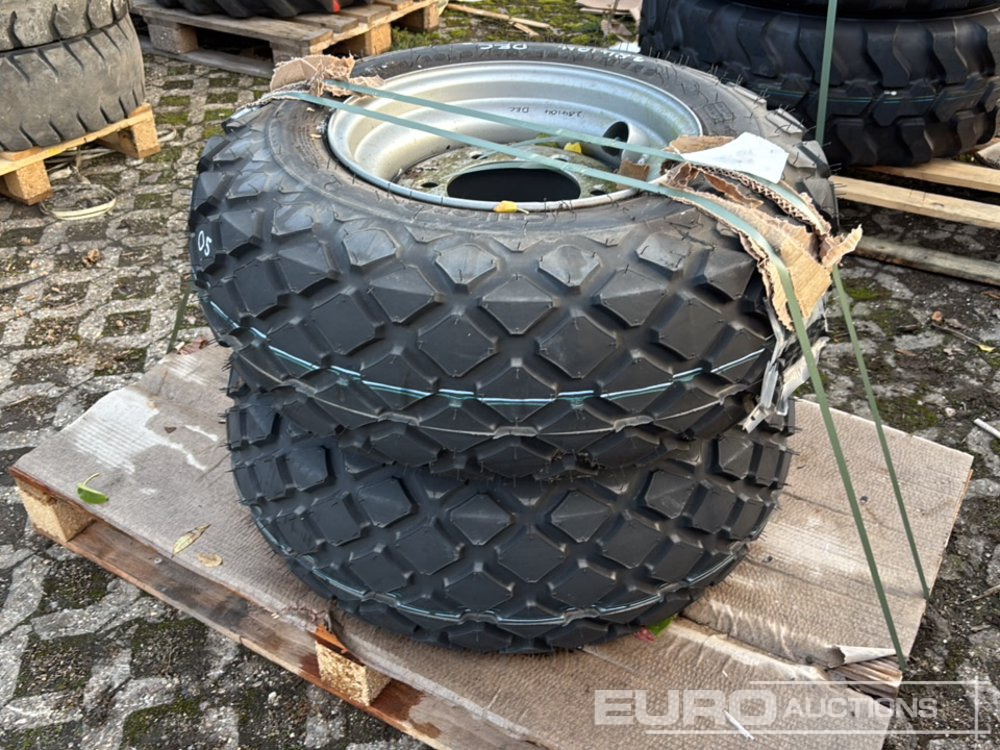Unused Cultor 10.0/75-15.3 Tyre & Rim (2 of) - Band: afbeelding 3 Unused Cultor 10.0/75-15.3 Tyre & Rim (2 of) - Band: afbeelding 3
