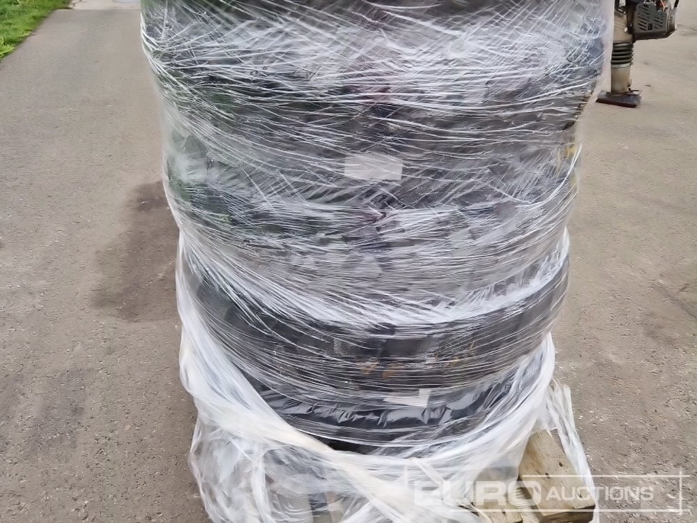 Unused Tyre to suit Wacker Neuson EW100 (4 of) - Band: afbeelding 3 Unused Tyre to suit Wacker Neuson EW100 (4 of) - Band: afbeelding 3