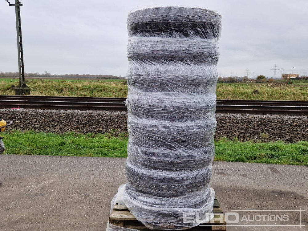 Unused Tyre to suit Wacker Neuson EW100 (4 of) - Band: afbeelding 1 Unused Tyre to suit Wacker Neuson EW100 (4 of) - Band: afbeelding 1