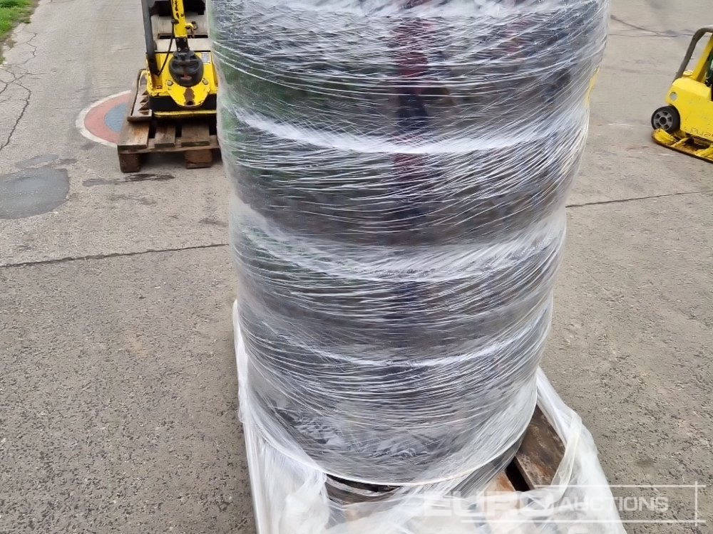 Unused Tyre to suit Wacker Neuson EW65 (4 of) - Band: afbeelding 3 Unused Tyre to suit Wacker Neuson EW65 (4 of) - Band: afbeelding 3