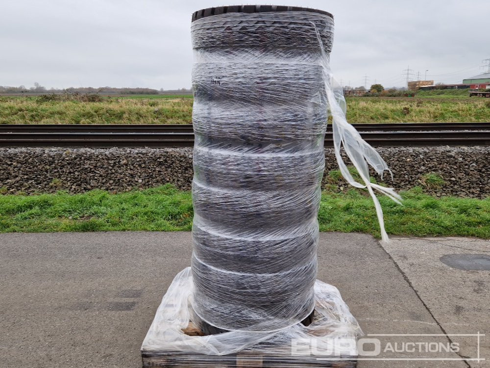 Unused Tyre to suit Wacker Neuson EW65 (4 of) - Band: afbeelding 1 Unused Tyre to suit Wacker Neuson EW65 (4 of) - Band: afbeelding 1