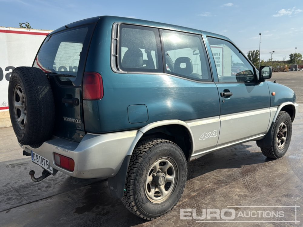 1995 Nissan Terrano II - SUV: afbeelding 5 1995 Nissan Terrano II - SUV: afbeelding 5