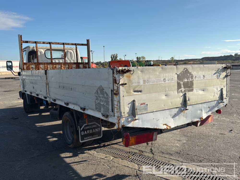 1999 Nissan Cabstar - Vrachtwagen met open laadbak: afbeelding 3 1999 Nissan Cabstar - Vrachtwagen met open laadbak: afbeelding 3