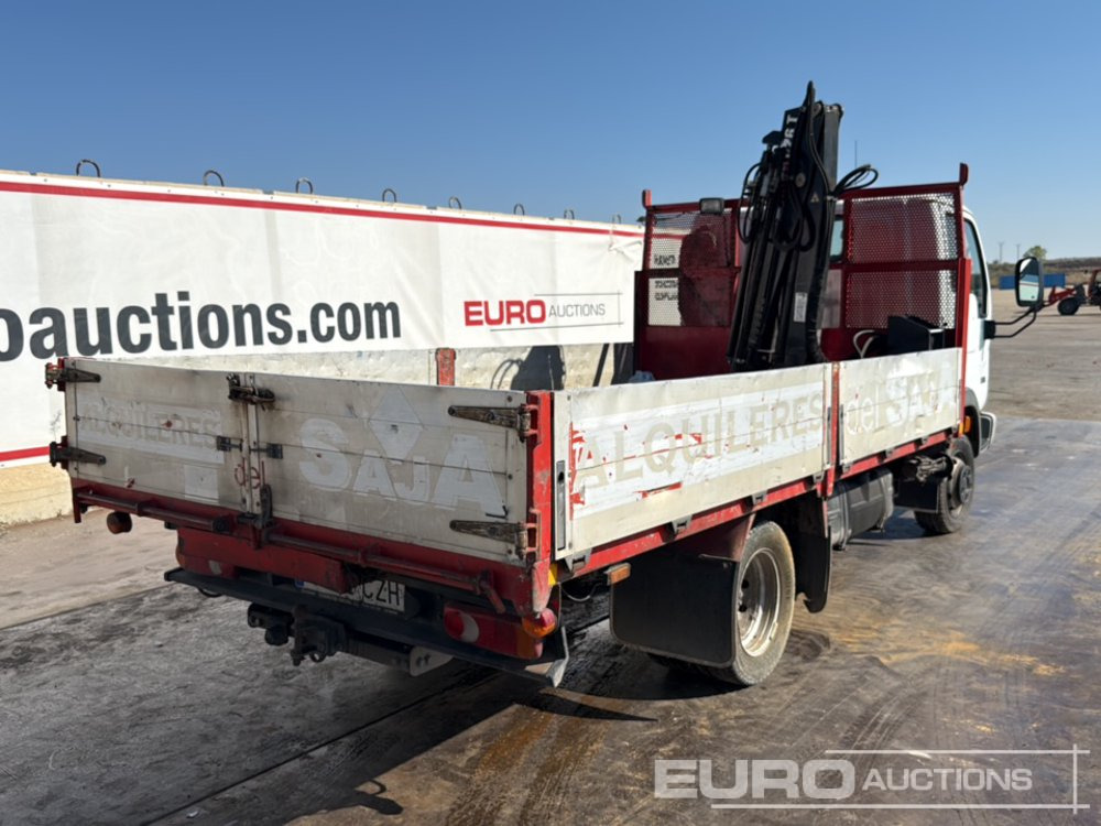 2004 Nissan Cabstar - Vrachtwagen met open laadbak: afbeelding 5 2004 Nissan Cabstar - Vrachtwagen met open laadbak: afbeelding 5