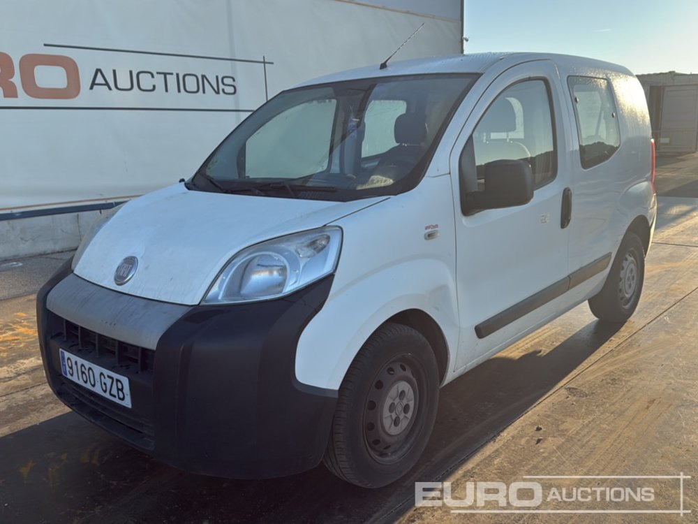 2010 Fiat Fiorino - Kleine bestelwagen, Bestelwagen met dubbele cabine: afbeelding 1 2010 Fiat Fiorino - Kleine bestelwagen, Bestelwagen met dubbele cabine: afbeelding 1