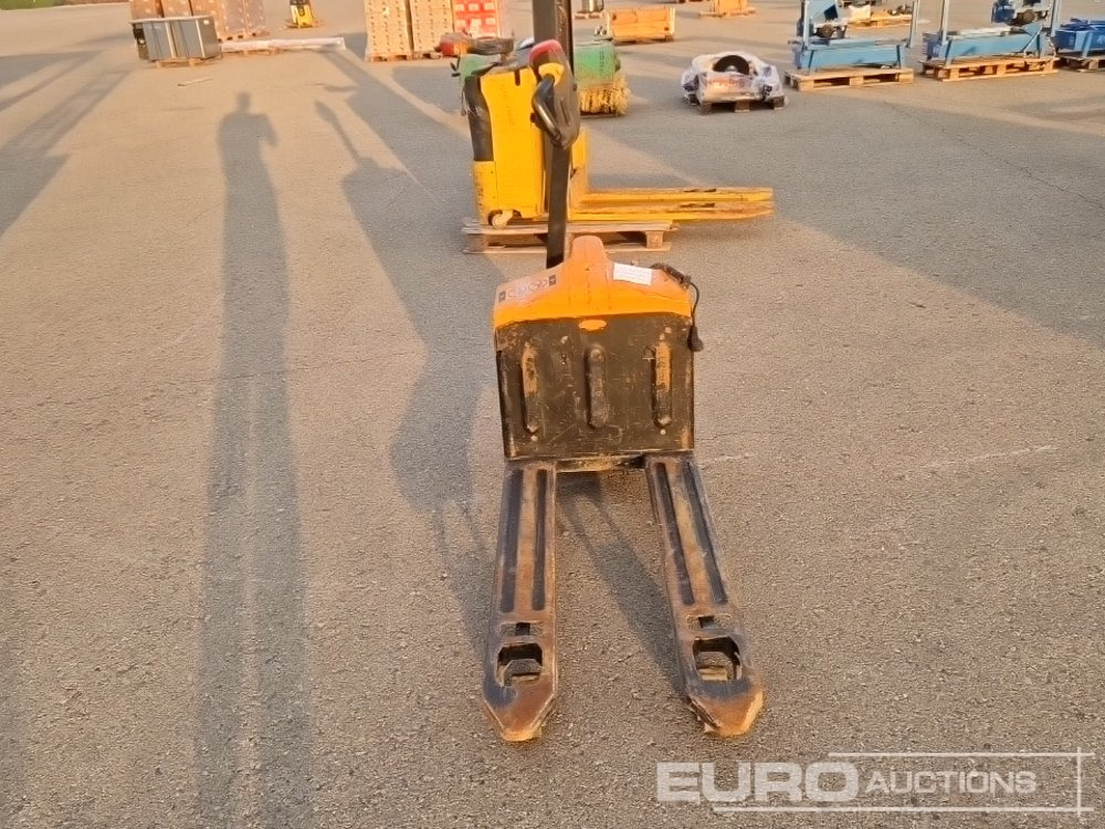 AMB Electric Pallet Truck (Incomplete) - Intern transport: afbeelding 4 AMB Electric Pallet Truck (Incomplete) - Intern transport: afbeelding 4