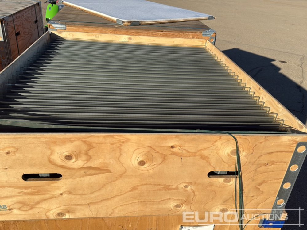 Pallet of Solar Panel (24 of) - Bouwmaterieel: afbeelding 2 Pallet of Solar Panel (24 of) - Bouwmaterieel: afbeelding 2