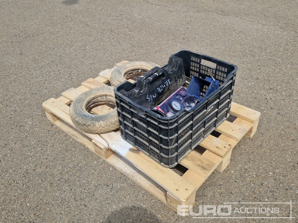 Pallet of Various Tools and Wheels - Bouwmaterieel: afbeelding 3 Pallet of Various Tools and Wheels - Bouwmaterieel: afbeelding 3